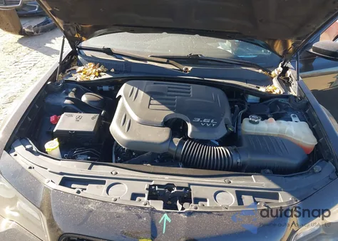 2018 Chrysler 300 300S Awd from USA, damaged, VIN 2C3CCAGG8JH292298